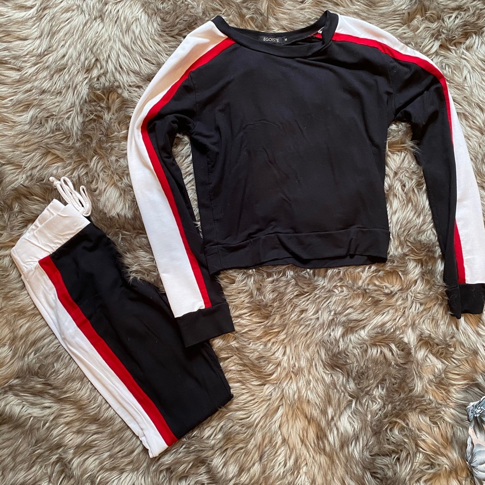 Black and red sweatsuit stretchy super comfy